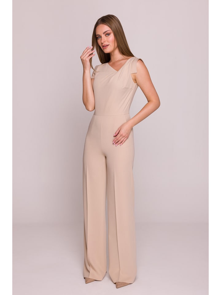 Kombinezon w kolorze beżowym
