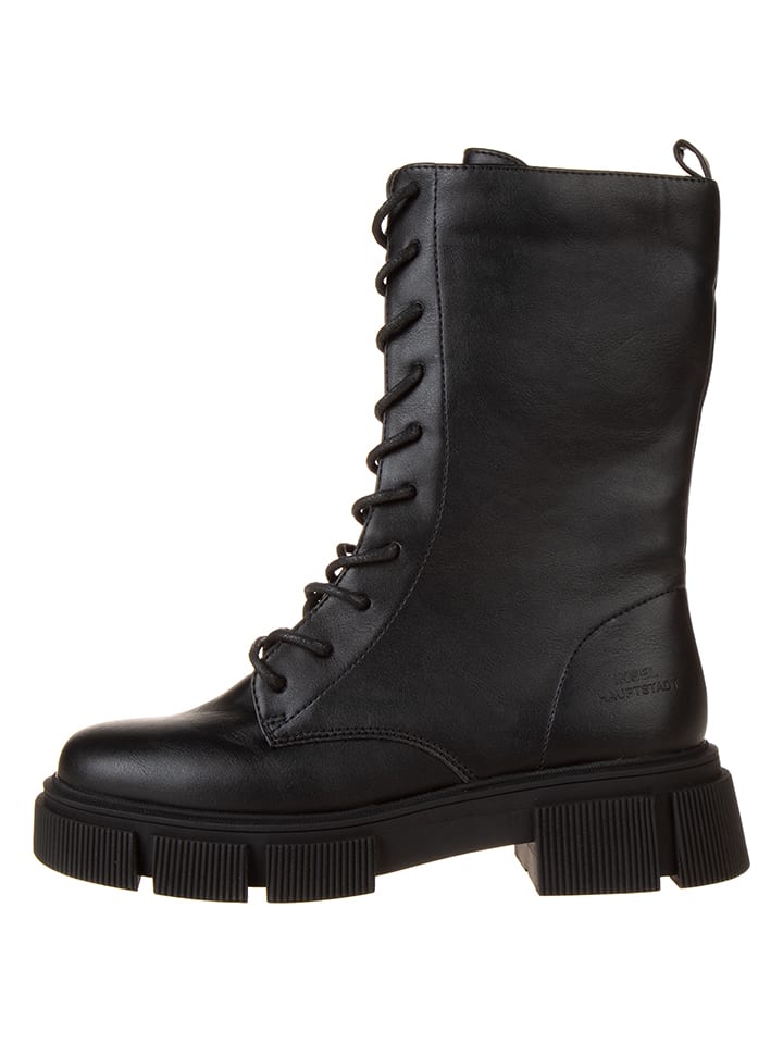 Boots in Schwarz