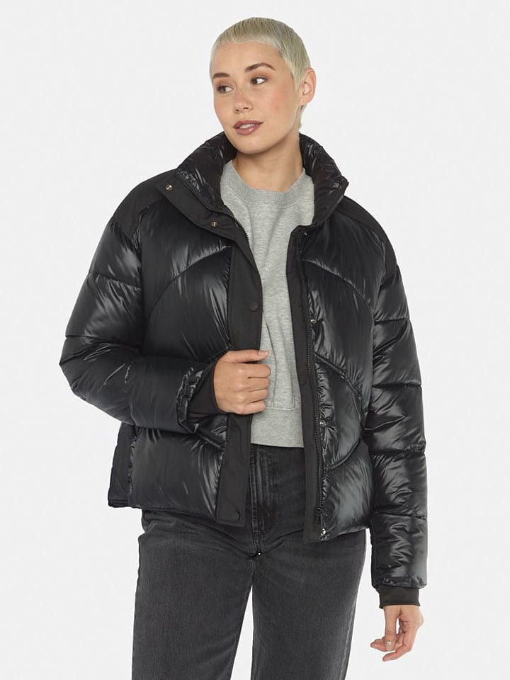 Steppjacke in Schwarz
