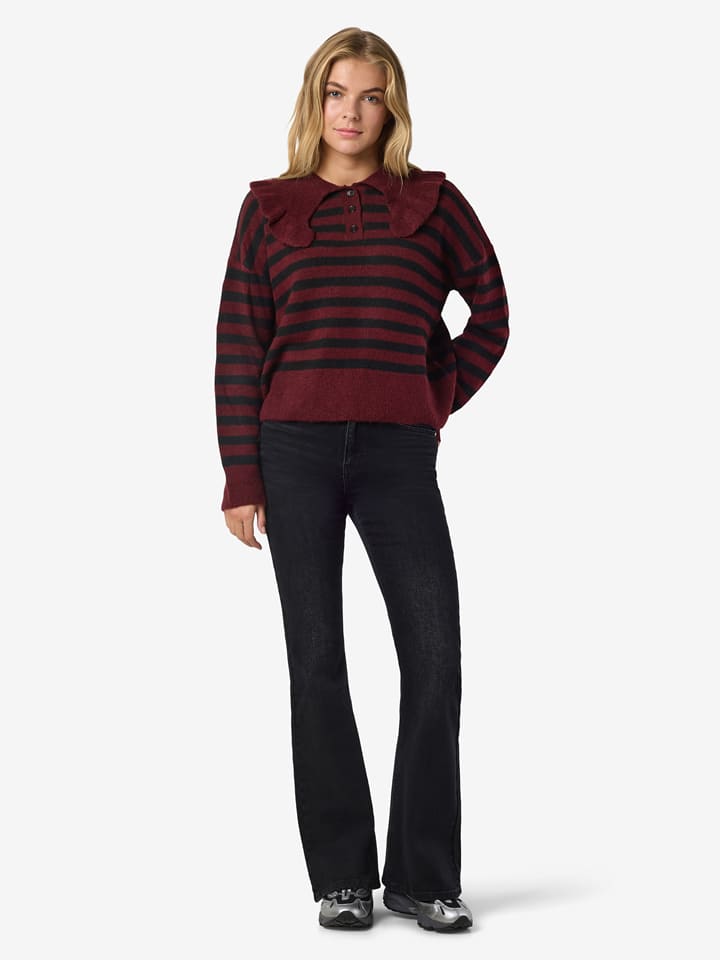 Pullover in Rot/ Schwarz