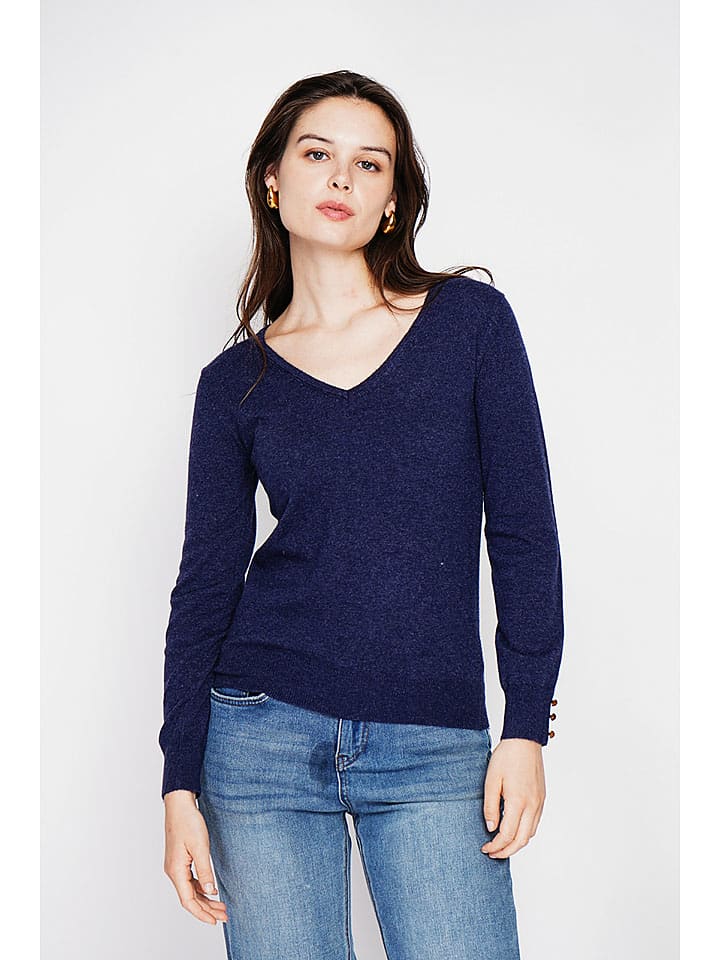 Sweter w kolorze granatowym