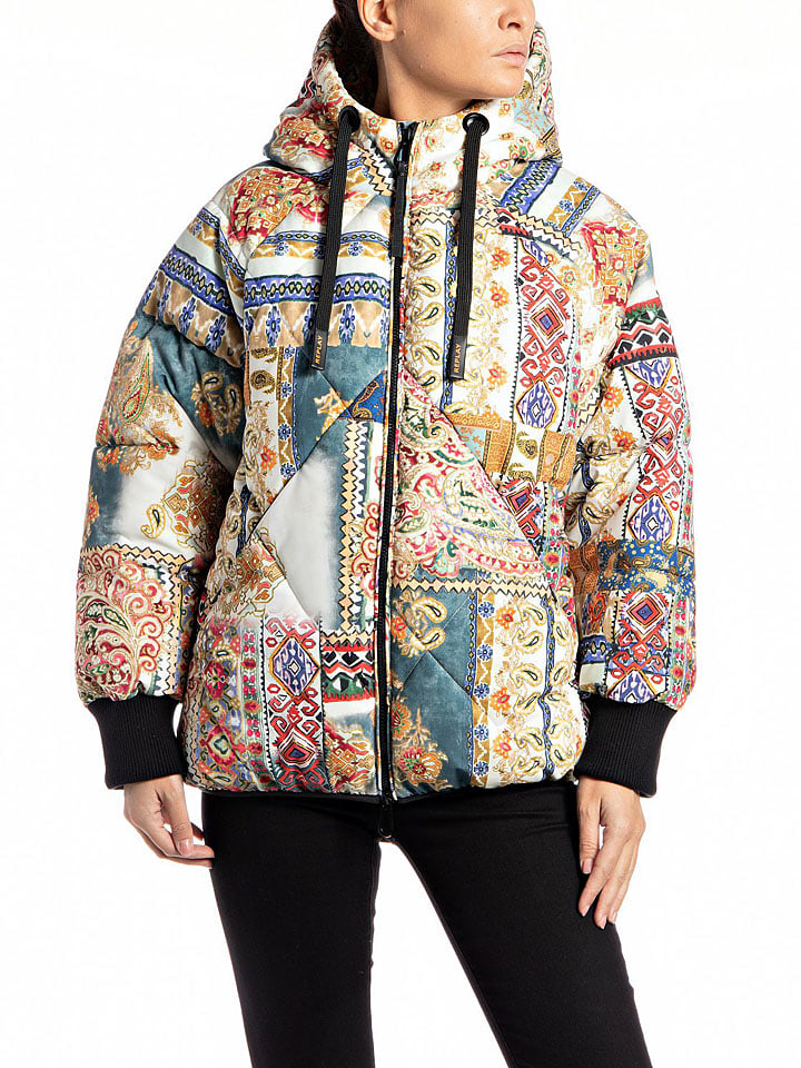 Winterjacke in Bunt
