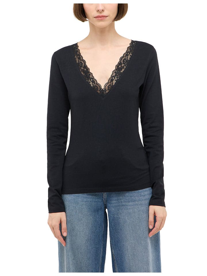 Longsleeve in Schwarz