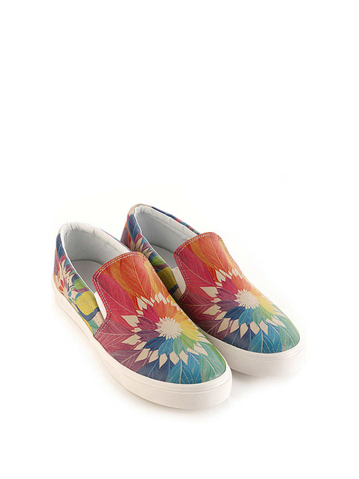 Slippersy ze wzorem
