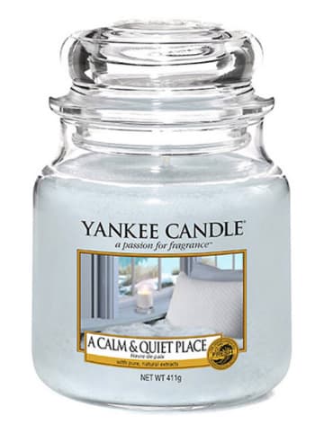 Yankee Candle Średnia świeca zapachowa - A Calm & Quiet Place - 411 g