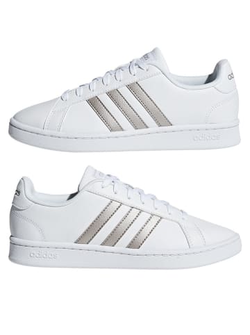 adidas Sneakersy "Grand Court" w kolorze białym