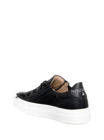 Patrizia Pepe Leder-Sneakers in Schwarz