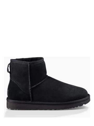UGG Botki zimowe "Classic Mini II" w kolorze czarnym z wełny jagnięcej
