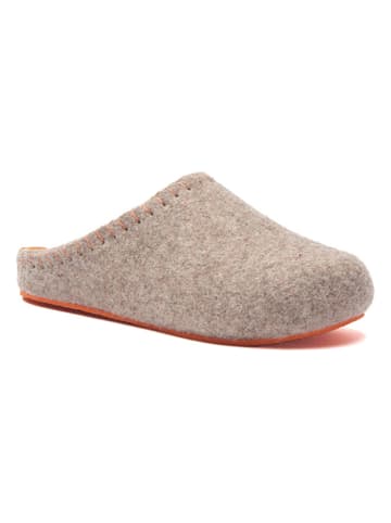 Comfortfusse Kapcie w kolorze brązowym