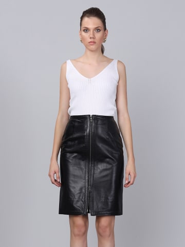 Basics & More Lederrock in Schwarz