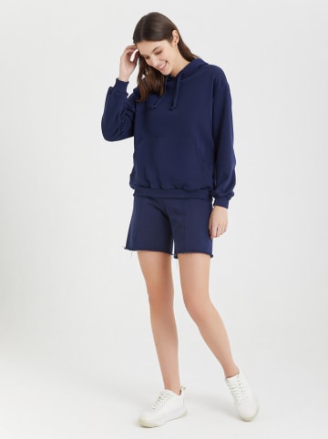BGN Bluza w kolorze granatowym