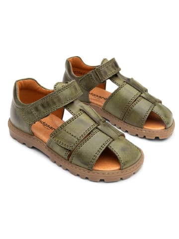 Bundgaard Skórzane półsandały "Tritu II SMU" w kolorze khaki