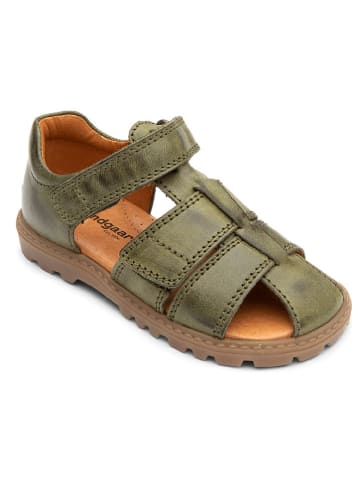 Bundgaard Skórzane półsandały "Tritu II SMU" w kolorze khaki