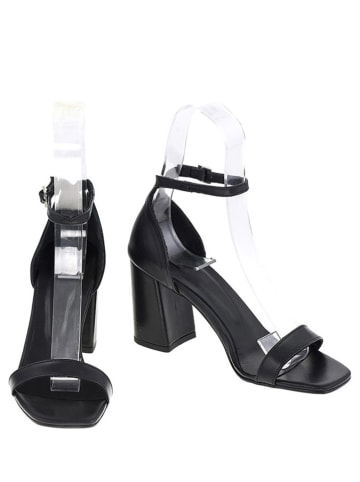 Lizza Shoes Leder-Sandaletten in Schwarz