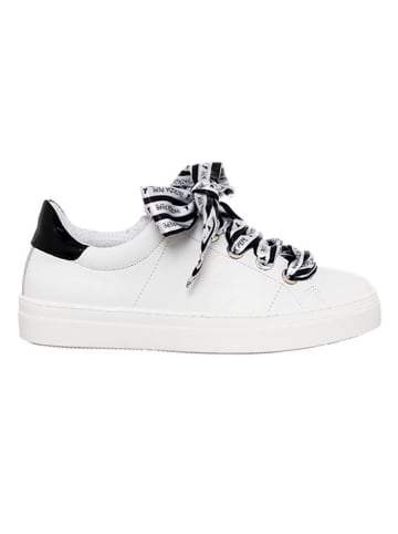 Patrizia Pepe Leder-Sneakers in Weiß/ Schwarz