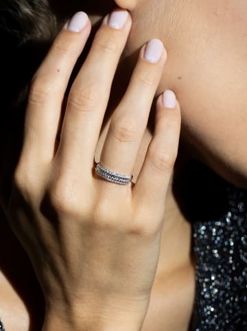 DIAMANTA Witgouden ring "Signs" met diamanten