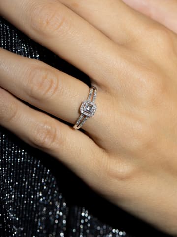 LA MAISON DE LA JOAILLERIE Witgouden ring "Brillants baguettes" met diamanten