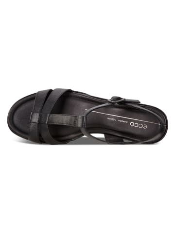 Ecco Skórzane sandały "Shape 35" w kolorze czarnym na koturnie