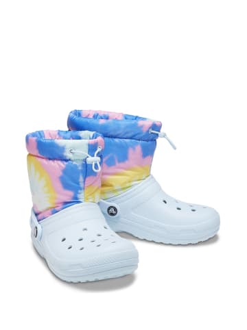 Crocs Kalosze "Classic Lined Neo Puff Tie Dye" w kolorze białym ze wzorem