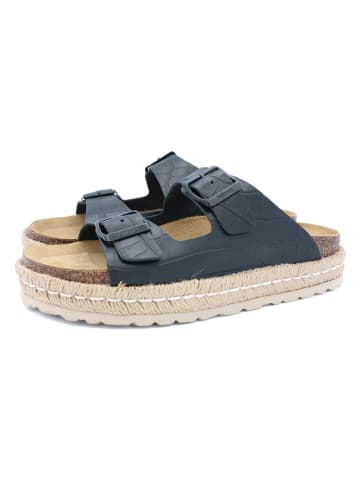 billowy Klapki w kolorze czarnym