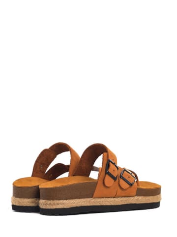 Moosefield Leren teenslippers lichtbruin