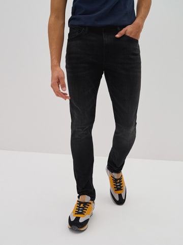 BIG STAR Dżinsy - Slim fit - w kolorze czarnym