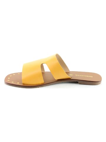 Biscote Leren slippers "Becky" geel