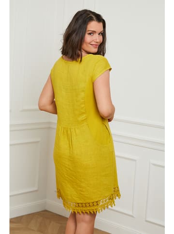 Curvy Lady Linnen jurk geel