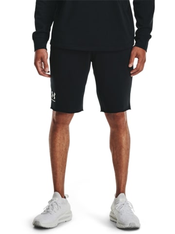 Under Armour Sweatshorts in Schwarz