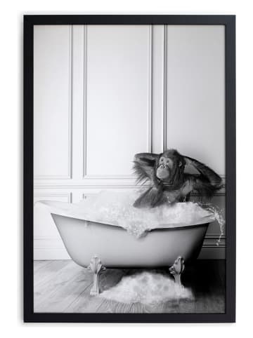 Really Nice Things Druk artystyczny "Orangutan Bath" w kolorze czarno-białym w ramce - 30 x 40 cm