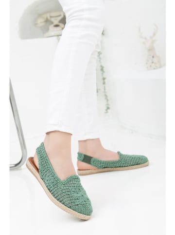 Fnuun Shoes Sandały w kolorze zielonym