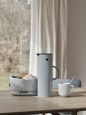 Stelton Isolierkanne "EM77" in Hellblau - 1 l