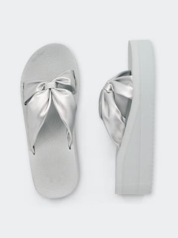 Flip Flop Keilpantoletten "Wedge bow" in Grau/ Silber