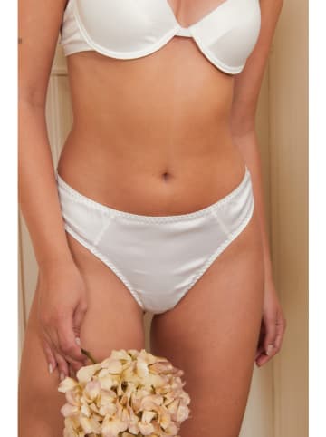 Just for Victoria String "Randy" in Creme