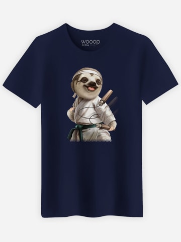 WOOOP Shirt "Karate Sloth" donkerblauw