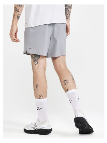 Craft Trainingsshorts "ADV Essence" in Grau