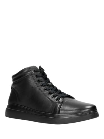Wojas Skózane sneakersy w kolorze czarnym