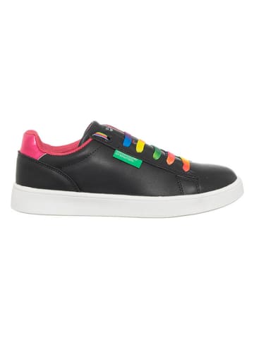 Benetton Sneakers in Schwarz/ Fuchsia