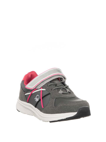 Benetton Sneakers in Grau/ Pink