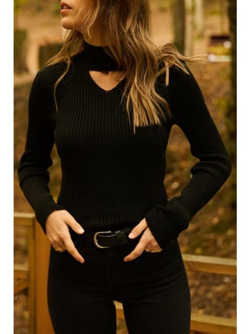 Chezalou Sweter w kolorze czarnym