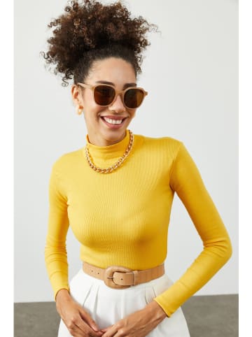Chezalou Sweter w kolorze żółtym