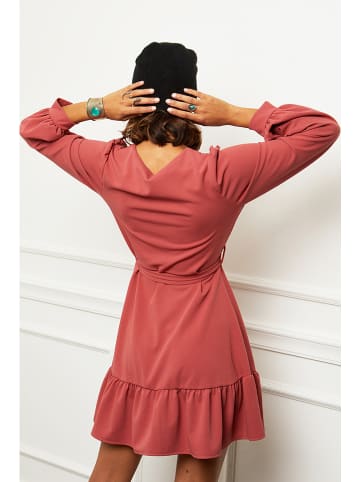 L'armoire de Suzette Sukienka w kolorze koralowym