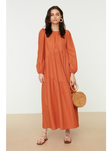 trendyol Kleid in Camel