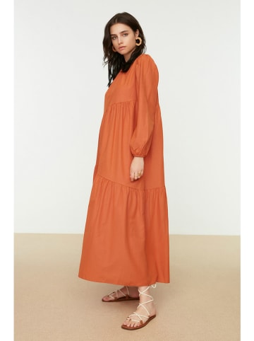trendyol Kleid in Camel