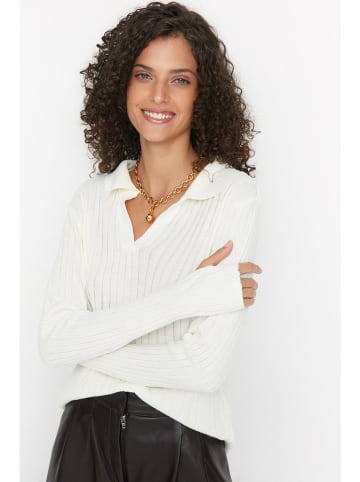 trendyol Pullover in Weiß
