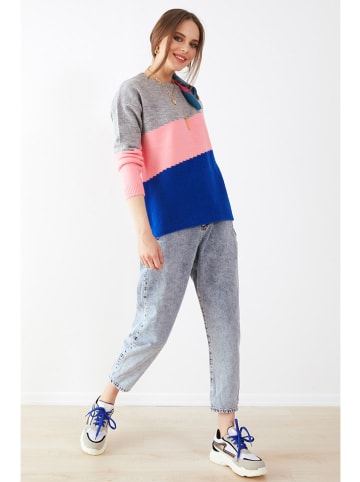 Milan Kiss Pullover in Grau/ Pink/ Blau