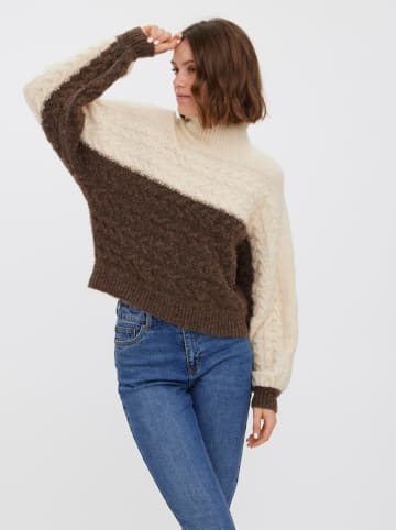 Vero Moda Sweter "Saga" w kolorze ciemnobrązowym