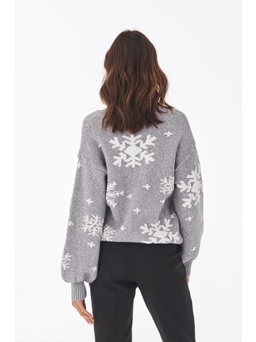 TATUUM Pullover in Grau/ Weiß