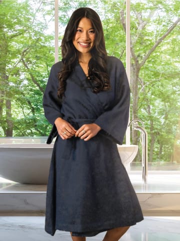 kayori Lyocellowe kimono w kolorze czarnym