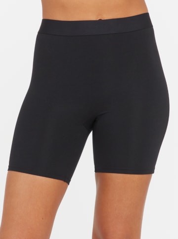 Spanx Shape-Shorts in Schwarz
